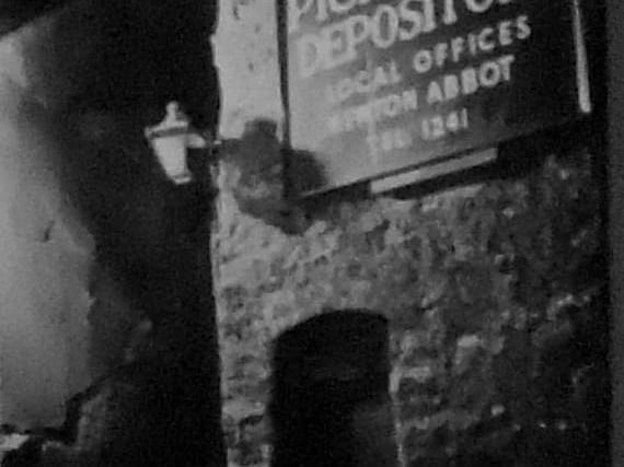 ONE FOOT IN THE PAST: Brokers, bonded warehouse and bridewell