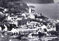 ONE FOOT IN THE PAST: What’s in a postcard?