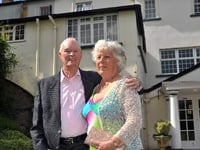 Diamond couple recall heady hotel days