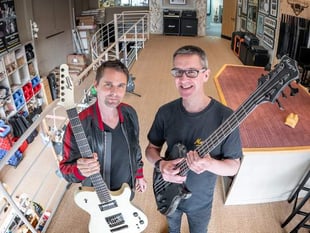 Muse’s Matt takes on guitar shop
