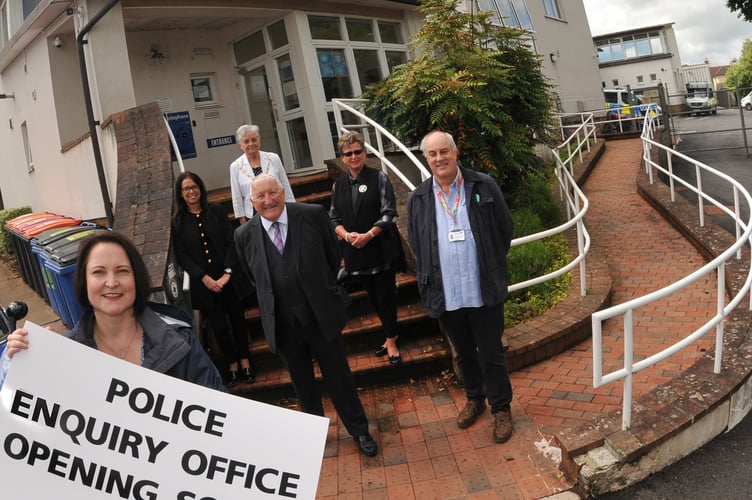  Photo: Steve Pope MDA200522A_SP005
Newton Abbot Police Station set to re-open its front desk to the public. Police and Crime Commissioner Alison Hernandez with (from left) Nicki Bidgood, Carol Bunday, Mike Joyce, Sally Henley and Alistair Dewhirst