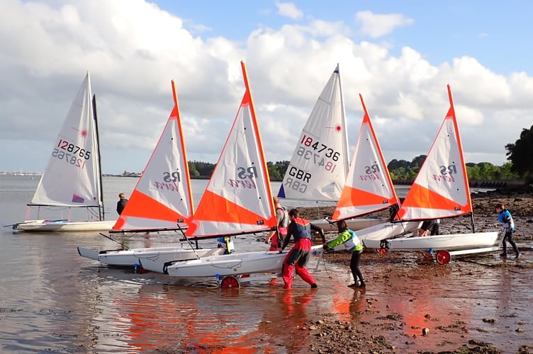 Starcross Yacht Club
Junior Section
