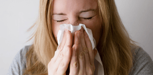 Devon NHS issues hay fever advice as heat increases pollen impact