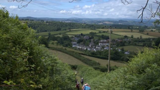 Views from Brent Hill for walkers | teignmouth-today.co.uk 