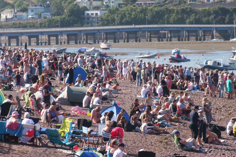 Hot weather - Shaldon Water Carnival 2022