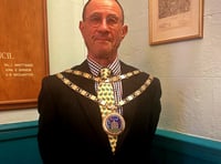 Mayor of Ashburton pays tribute to Queen Elizabeth II