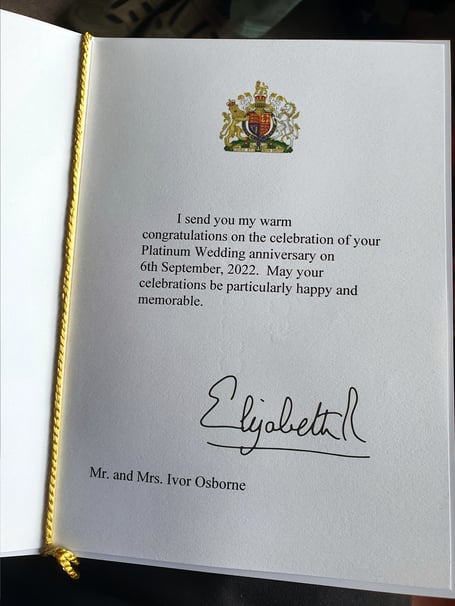 Platinum wedding couple, Jean and Ivor, received a message from the Queen before her passing