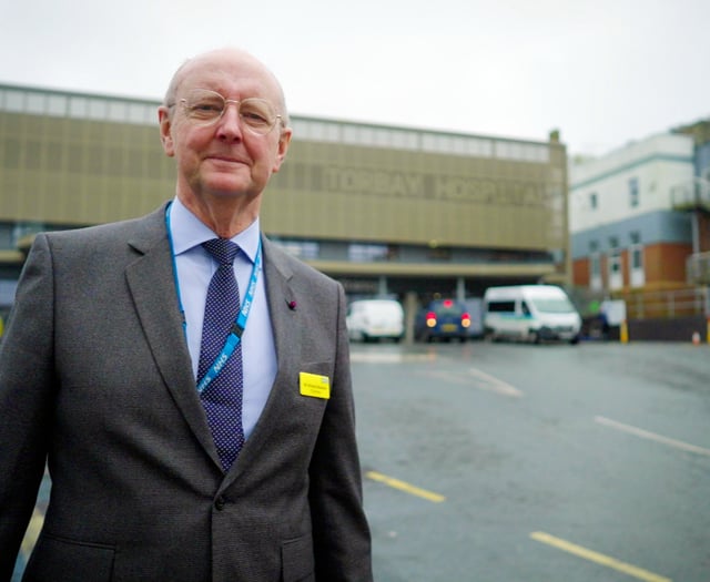 Health chief to step down