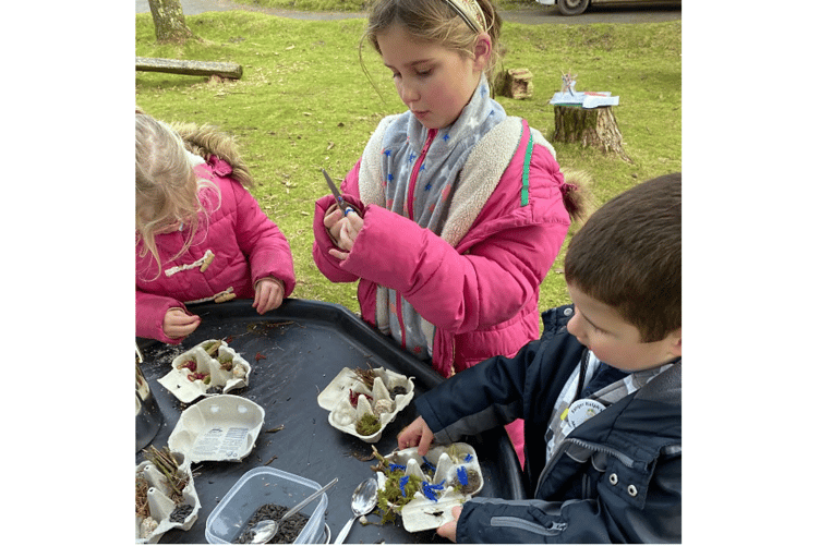 Ranger Ralph Club members make bird nesting stations.