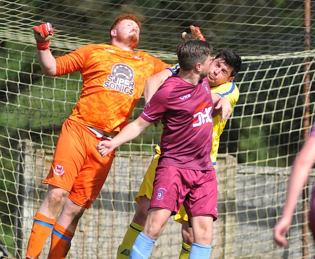 MATCH GALLERY: Chudleigh Athletic versus Waldon Athletic