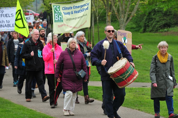 MDA22042A_SP005 Photo: Steve Pope
Cimate change march in Bovey Tracey to mark Earth Day on Saturday. The annual event on April 22 is to demonstrate support for environmental protection