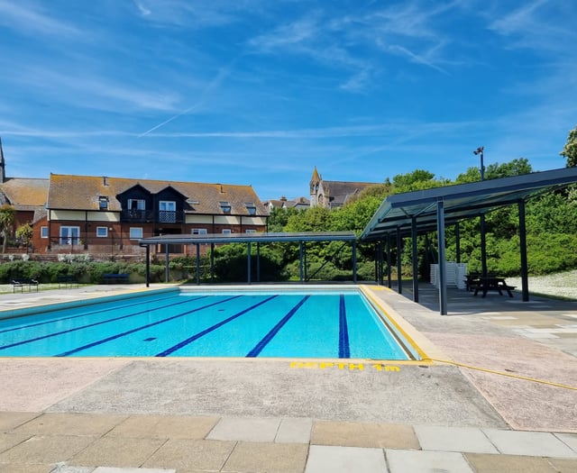 Council proposes Teignmouth Lido sale