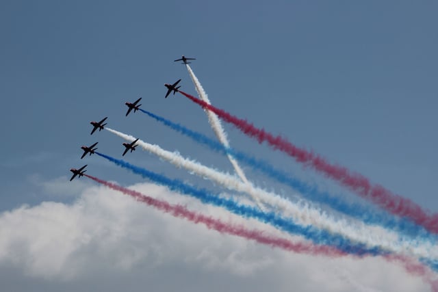 Brilliant Red Arrows over Teignmouth