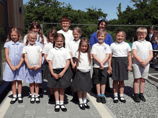 Mini tycoons show business enterprise