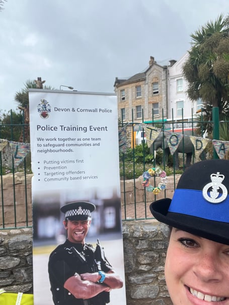 PCSO Michelle Buckley helps out new police recruits