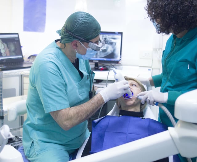 MPs support campaign for more dental training places