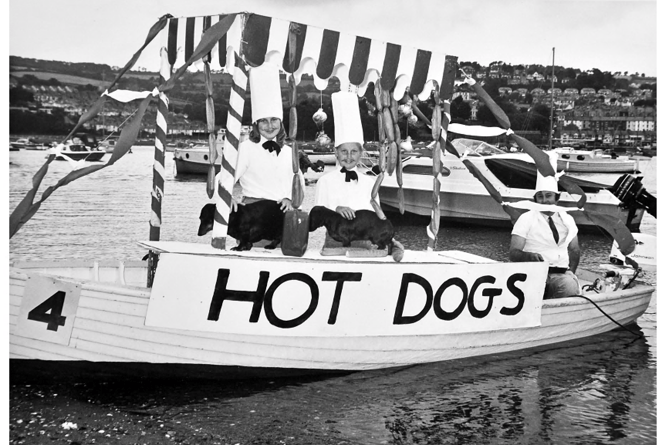 Extra mustard on mine! Hot Dogs afloat on the River Teign.