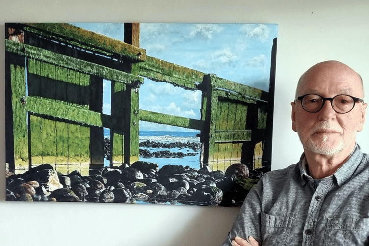 Local artist Chris Pitman was the award recipient at the last TAS Exhibition for his painting titled ‘Foreshore’.