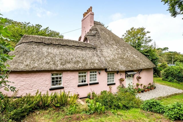 "Quintessential chocolate box" cottage for sale has estuary views 