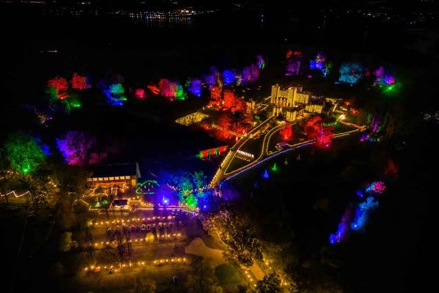 Santa to use sign language at Powderham Castle 
