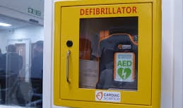 Defibrillator training in Dawlish