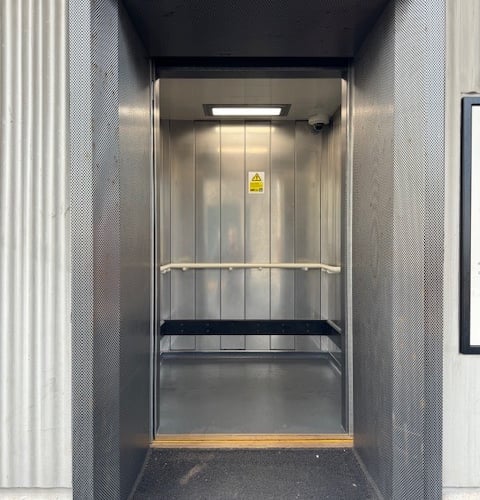 Dawlish station lift,. Photo by Bob Simpson 