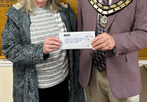 Seventh stint as mayor for Cllr Ron Peart as cheque handed to chosen charity 