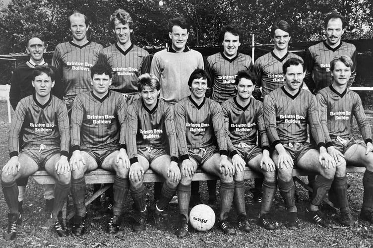 Newton Abbot AFC pose for the MDA cameraman in November 1985