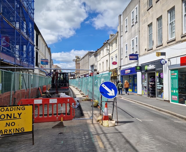 Controversial Queen Street scheme to be finished by November
