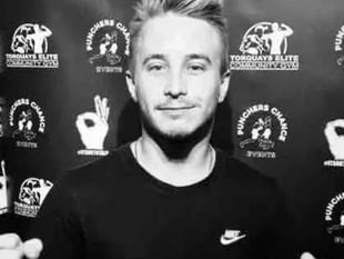 Tributes paid to boxer Ryan 