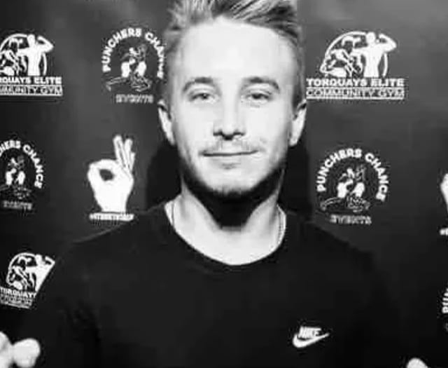 Tributes paid to boxer Ryan 