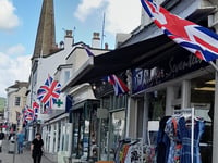 Dawlish police tackle town crime