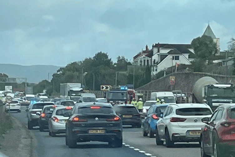 Collision causing 'massive' tailbacks near Penn Inn roundabout