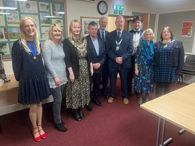 Mayor of Kingsteignton Cllr Ron Peart hosted his Civic Carol Concert.