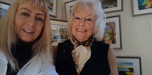 Amateur artist starts business aged 85