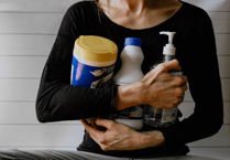 'Remain vigilant', police warn amid reports of cold callers in Teignbridge