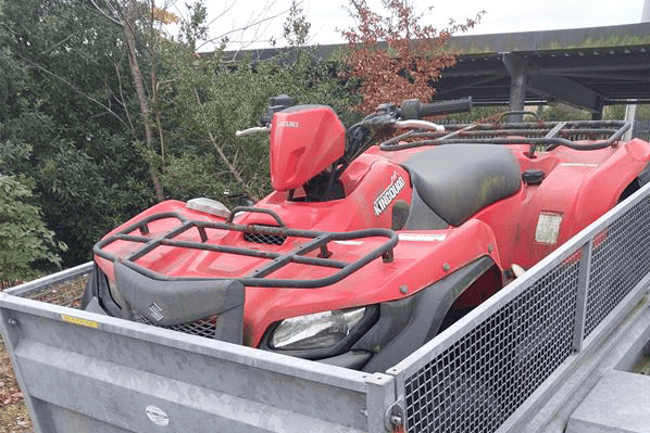 'If an incident is ongoing - call 999', say police