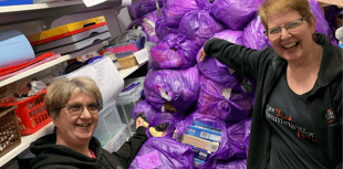 Super slimmers throw slimmed-out-of clothes for charity