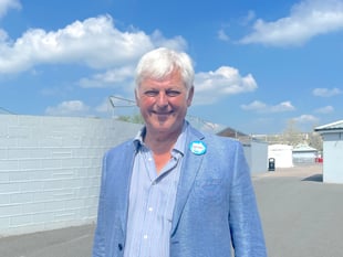 Councillor faces political threats 