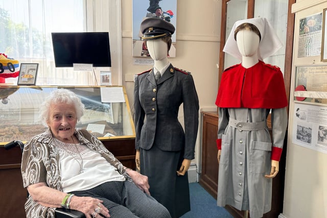 Army Nurse Donates to Dawlish Museum