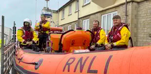 RNLI warns beachgoers in warm weather