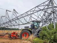 Farmers urged to 'look out, look up' during safety week 