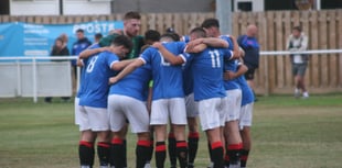 Spurs and Teignmouth win to nil