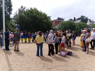 Dawlish seeks hosts to aid Ukrainians
