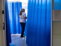 Fewer elective operations cancelled at the last minute by the Royal Devon University Healthcare Trust last year, as number reached record high in England