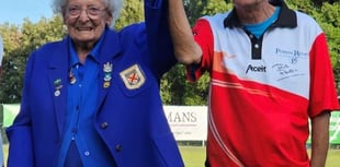 Teignmouth veteran's bowls challenge raises £1,800