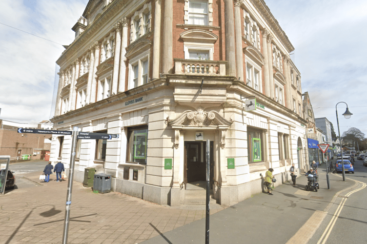 Lloyds Bank, Newton Abbot