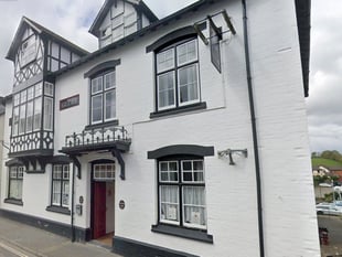 Fears over pub beer garden late night plans 