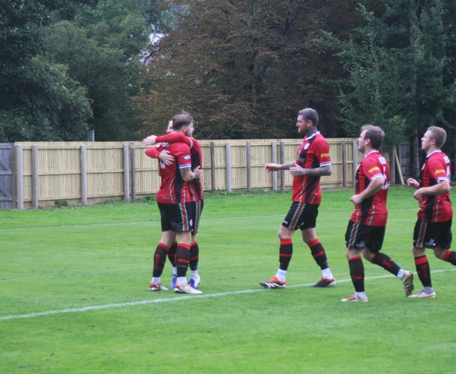 Bovey and Teignmouth advance in league cup