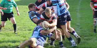 Short-handed Teigns battle to the end